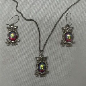 Vintage 1970’s Owl Jewelry Set with Multicolor Accents necklace, earrings NWOT